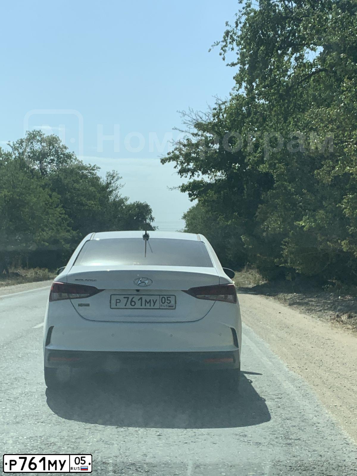 Фото автомобиля HYUNDAI SOLARIS, 2021 — госномер Х550АК05. Цвет: Белый