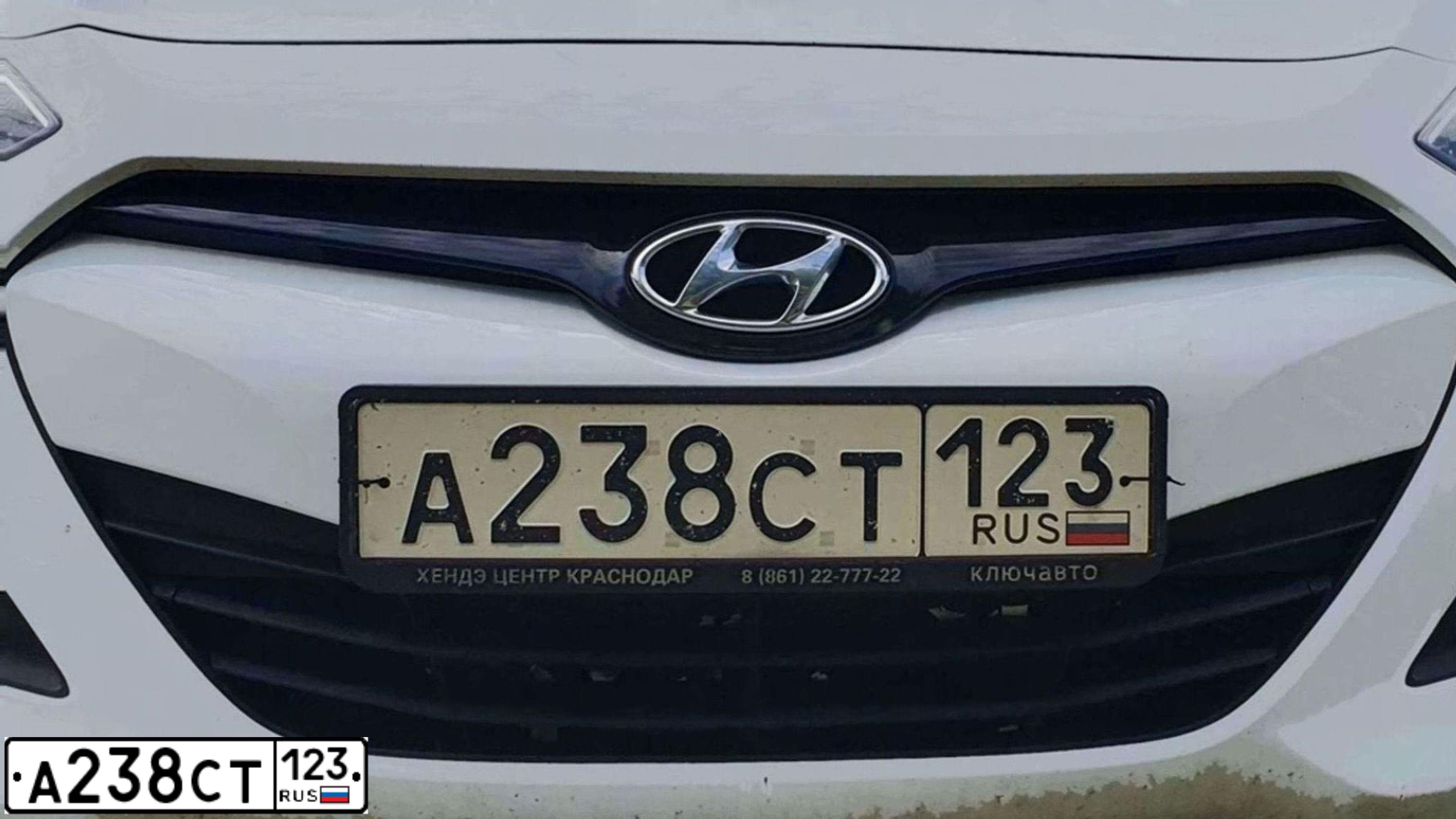 Фото автомобиля AUDI 80, 1988 — госномер О895МЕ32. Цвет: синий