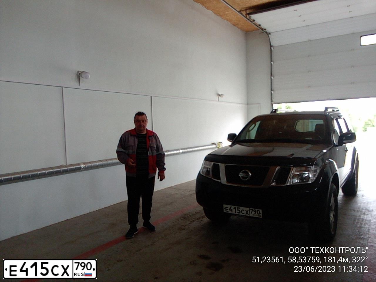 Фото автомобиля NISSAN PATHFINDER, 2013 — госномер А969МО90. Цвет: ЧЕРНЫЙ