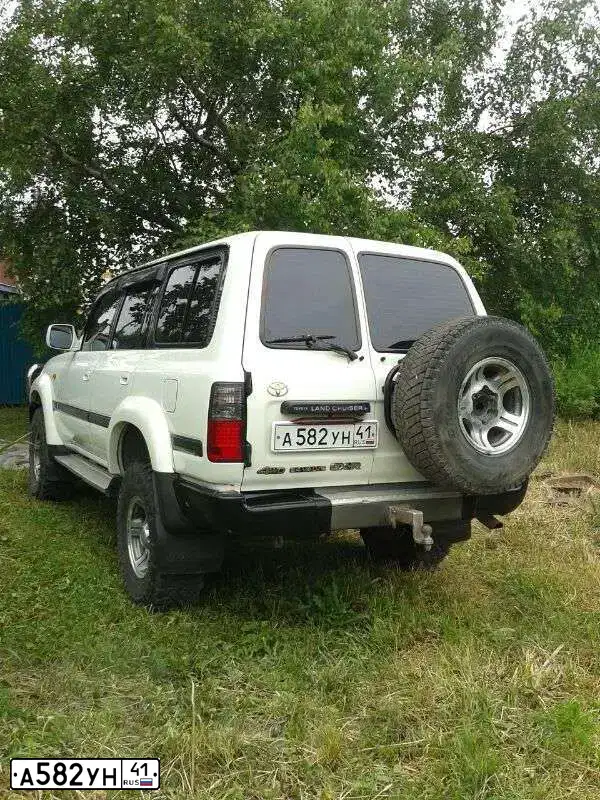 Фото автомобиля TOYOTA LANDCRUISER, 1997 — госномер Н151СТ163. Цвет: БЕЛЫЙ