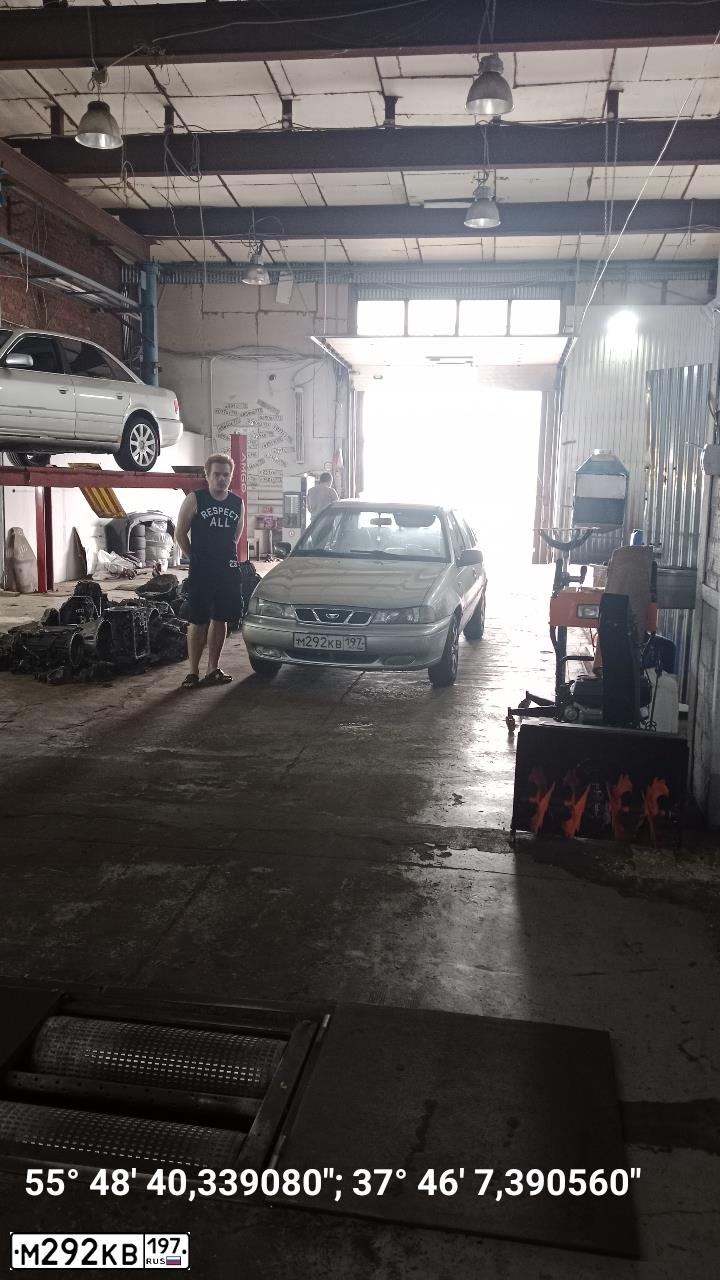 Фото автомобиля DAEWOO NEXIA, 2005 — госномер М292КВ197. Цвет: БЕЛЫЙ