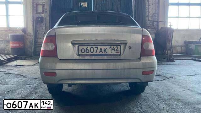 Фото автомобиля LADA 2172 PRIORA, 2012 — госномер О607АК142. Цвет: СВЕТЛО СЕРЕБРИСТЫЙ МЕТАЛЛ
