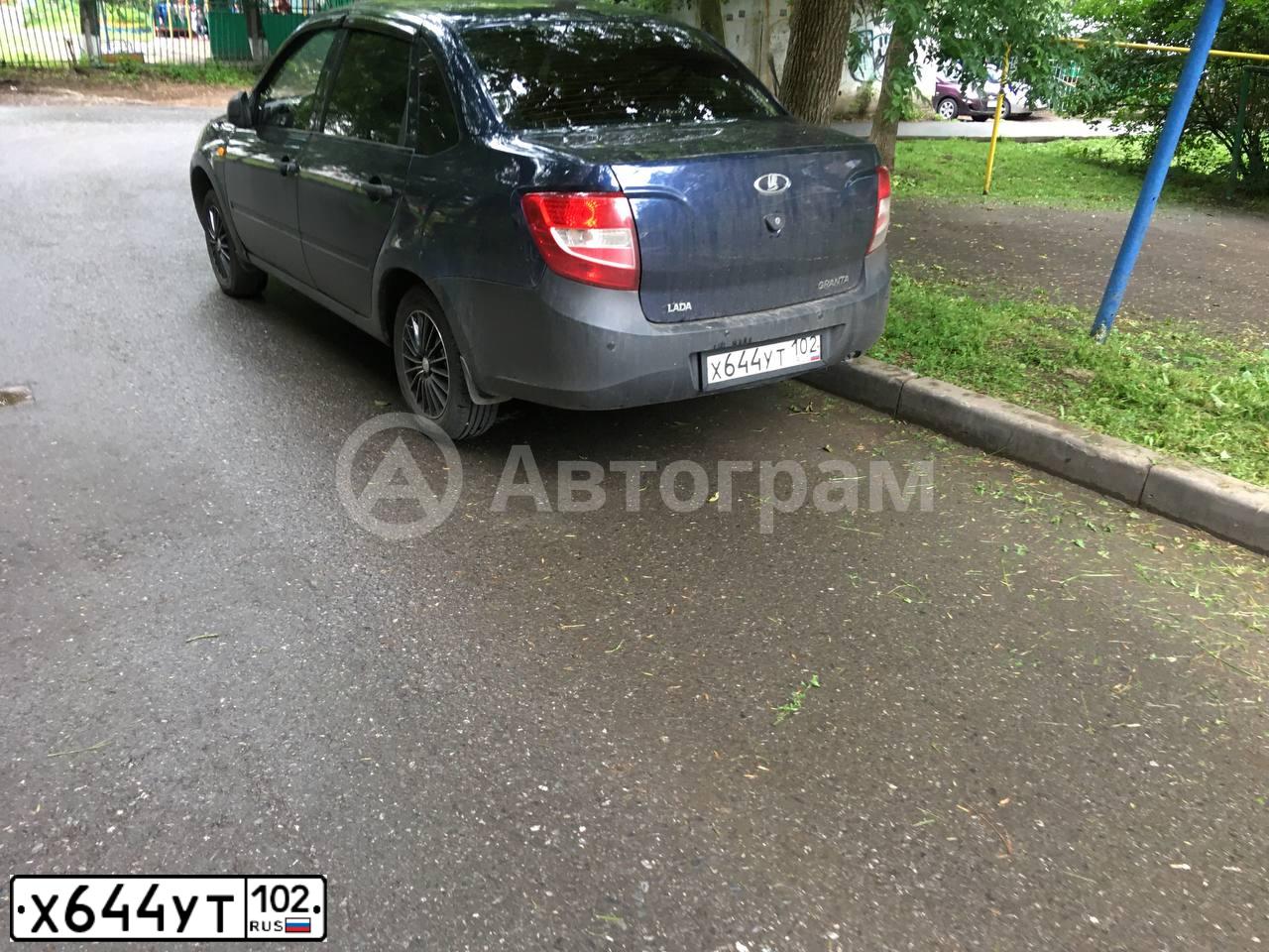 Фото автомобиля LADA 2190 GRANTA, 2013 — госномер Х644УТ102. Цвет: синий