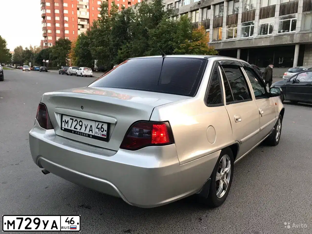 Фото автомобиля DAEWOO NEXIA, 2009 — госномер Р621МО11. Цвет: СЕРЕБРИСТЫЙ