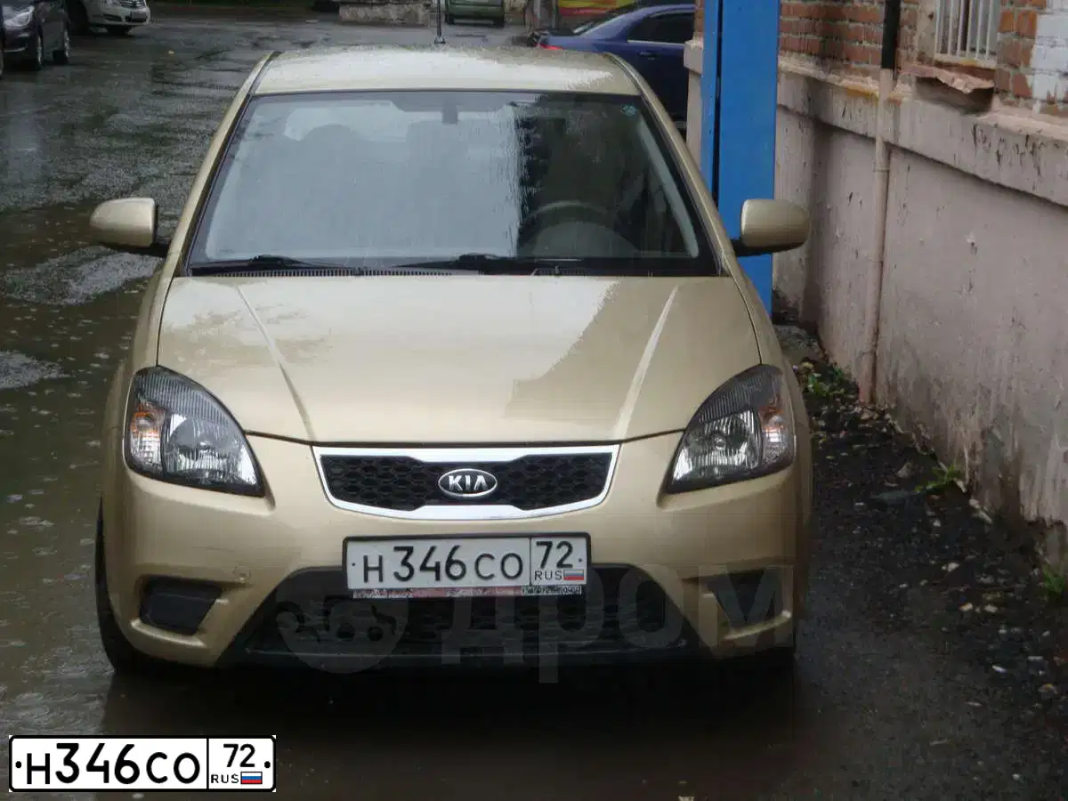 Фото автомобиля KIA RIO, 2011 — госномер Н346СО72. Цвет: БЕЖЕВЫЙ