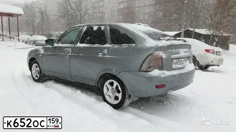 Фото автомобиля LADA 2172 PRIORA, 2008 — госномер А333НТ159. Цвет: СРЕДНИЙ СЕРО-ЗЕЛЕНЫЙ МЕТ.