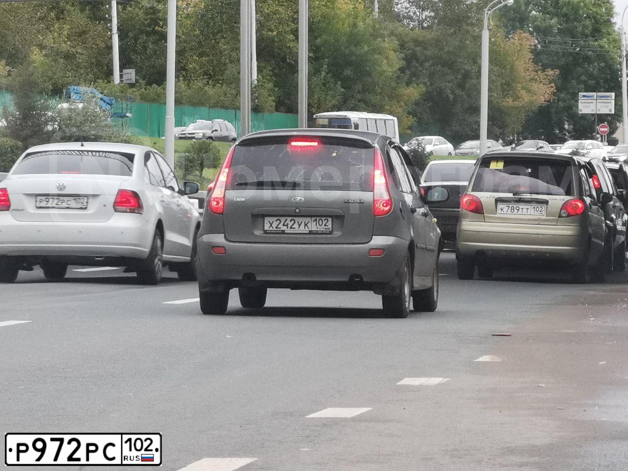 Фото автомобиля VOLKSWAGEN POLO, 2014 — госномер Е107КМ156. Цвет: Белый