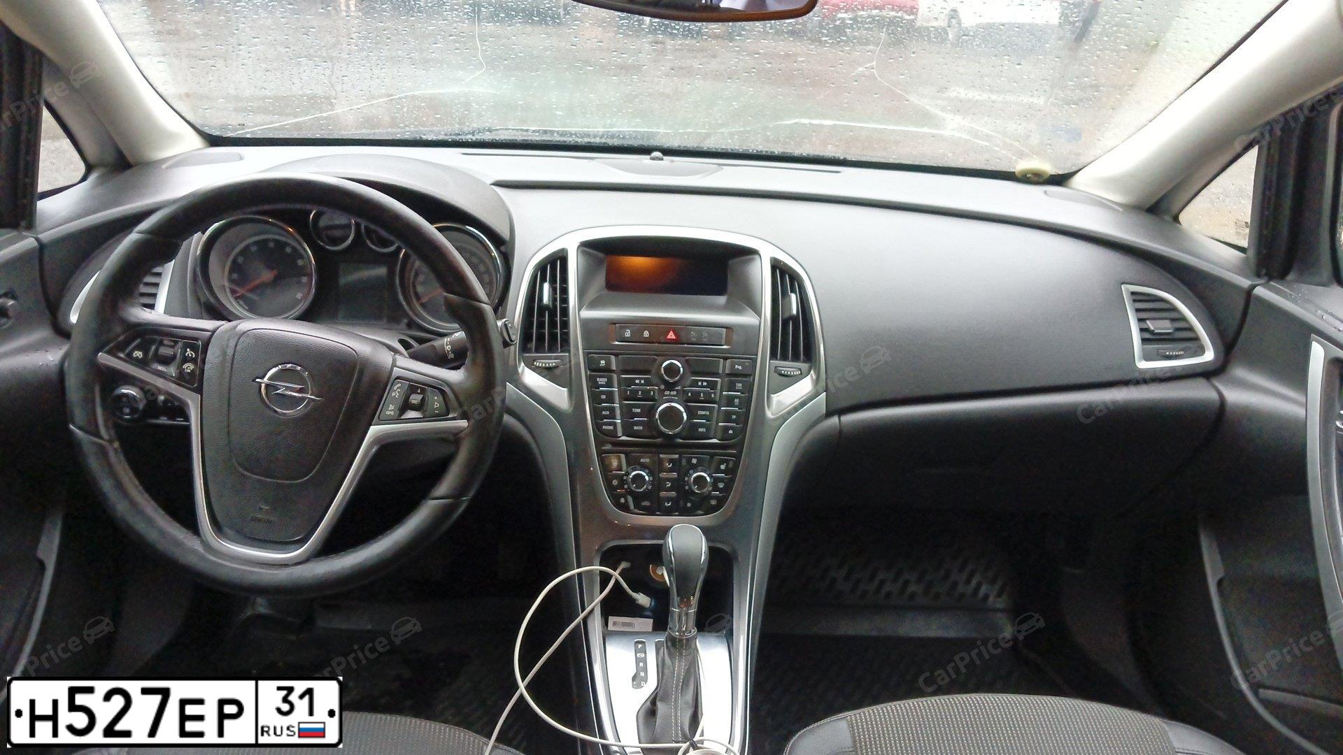 Фото автомобиля OPEL ASTRA, 2012 — госномер Х151ТУ790. Цвет: БЕЖЕВЫЙ