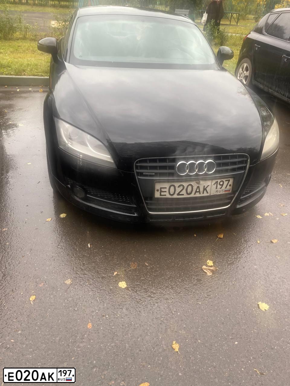 Фото автомобиля AUDI TT, 2006 — госномер Е020АК197. Цвет: ЧЕРНЫЙ