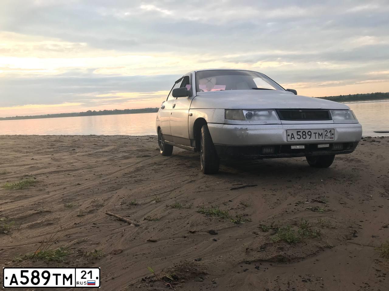 Фото автомобиля LADA 2110 LADA, 2004 — госномер А589ТМ21. Цвет: СВЕТЛО СЕРЕБРИСТЫЙ