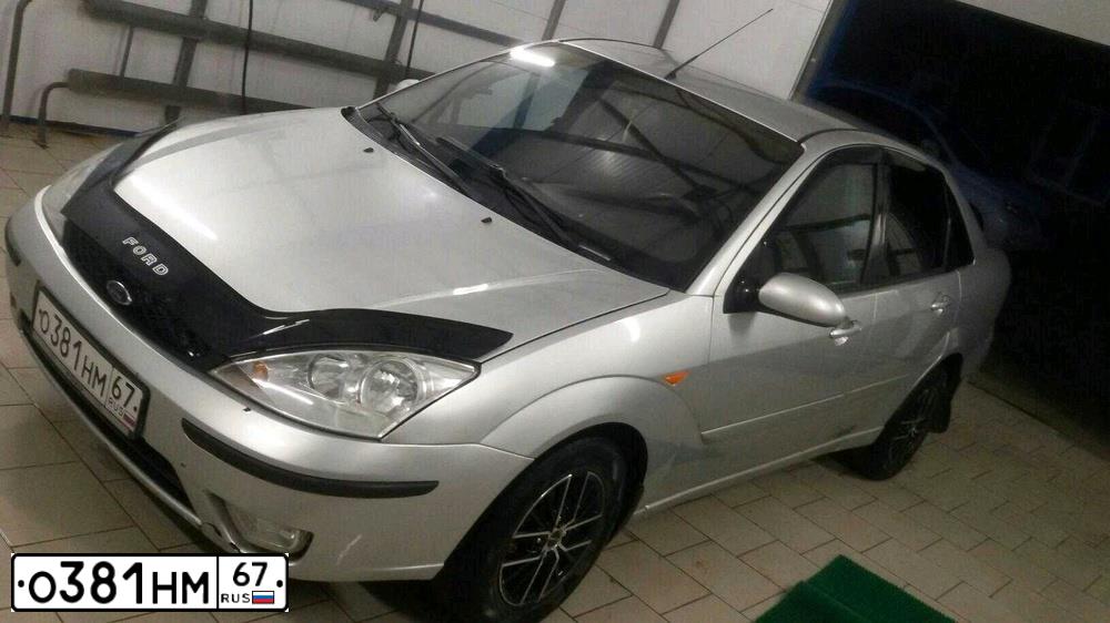 Фото автомобиля FORD D FOCUS, 2004 — госномер А022ТР90. Цвет: Серебристый