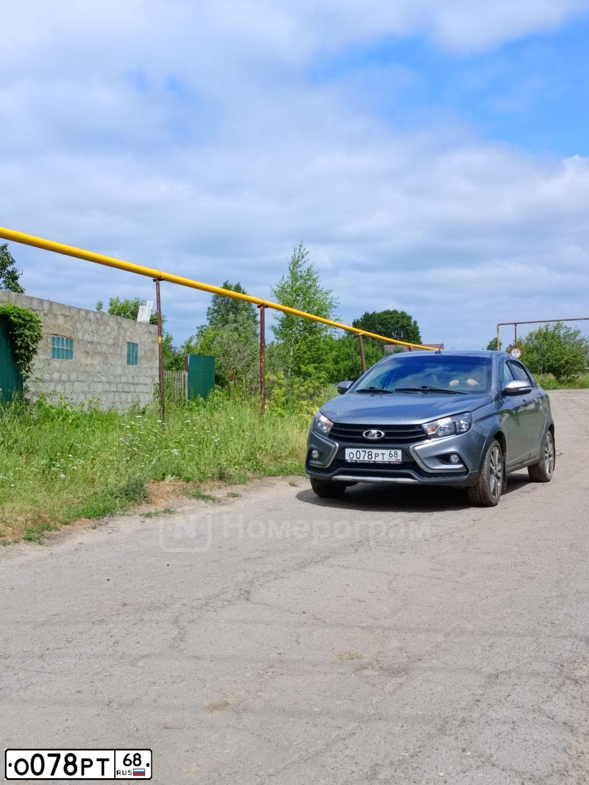 Фото автомобиля LADA VESTA, 2019 — госномер О078РТ68. Цвет: СЕРЫЙ