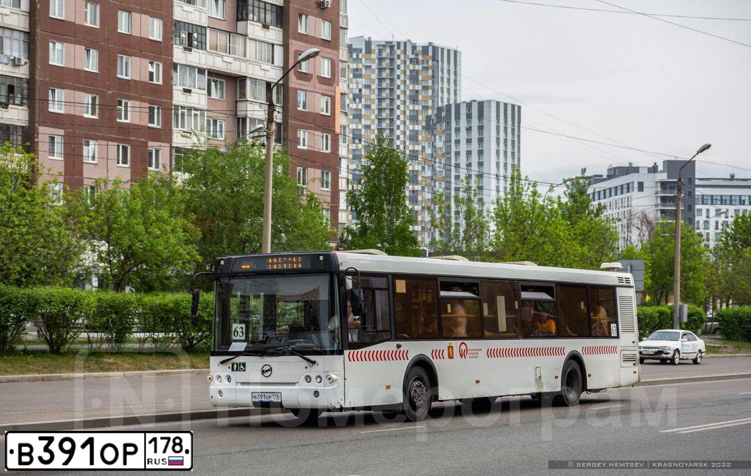 Фото автомобиля LIAZ 5292, 2012 — госномер В391ОР178. Цвет: БЕЛЫЙ-ЗЕЛЕНЫЙ