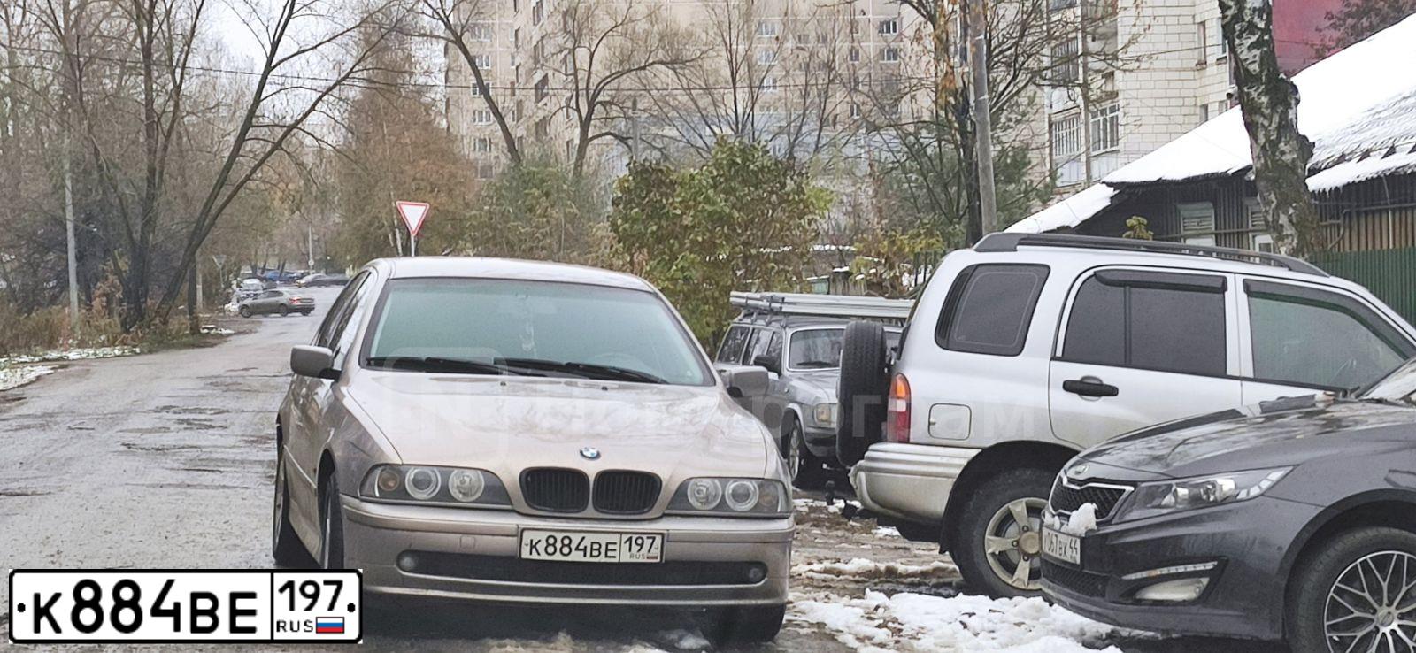 Фото автомобиля BMW SERIE 5, 1997 — госномер К884ВЕ197. Цвет: СЕРЫЙ