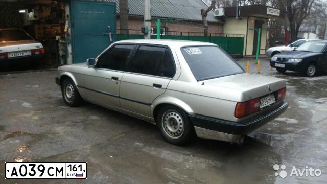 Фото автомобиля BMW SERIE 3, 1988 — госномер А039СМ161. Цвет: СИНЕ - ЗЕЛЕНЫЙ