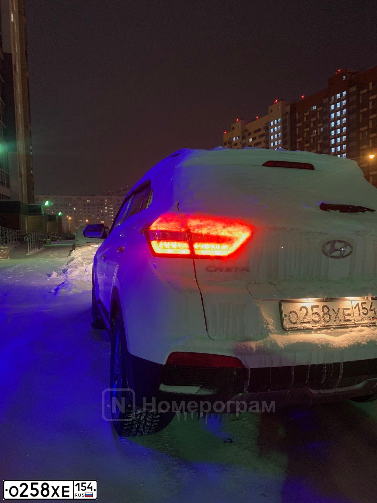 Фото автомобиля HYUNDAI CRETA, 2018 — госномер О258ХЕ154. Цвет: Белый