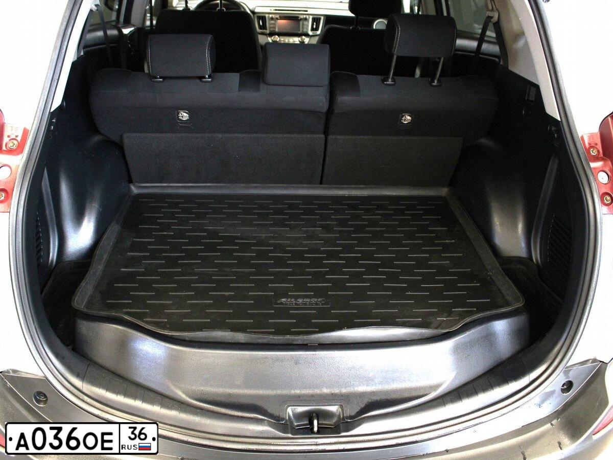 Фото автомобиля LADA 2114, 2008 — госномер Т628ВТ58. Цвет: Темно-зеленый