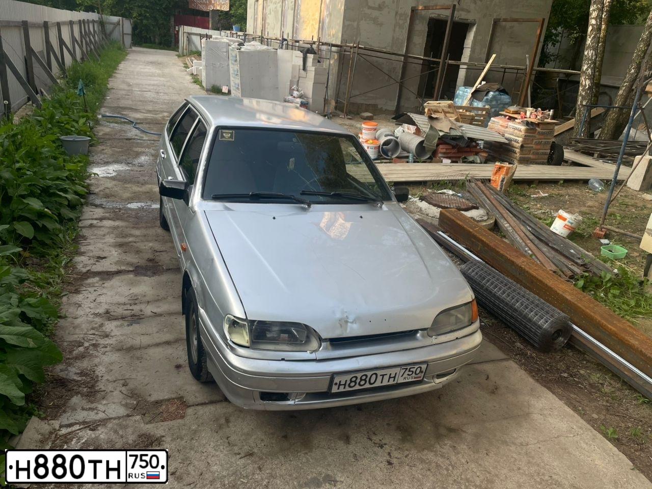 Фото автомобиля LADA 2114 SAMARA, 2007 — госномер Н880ТН750. Цвет: СВЕТЛО-СЕРЕБРИСТЫЙ  МЕТАЛЛИК