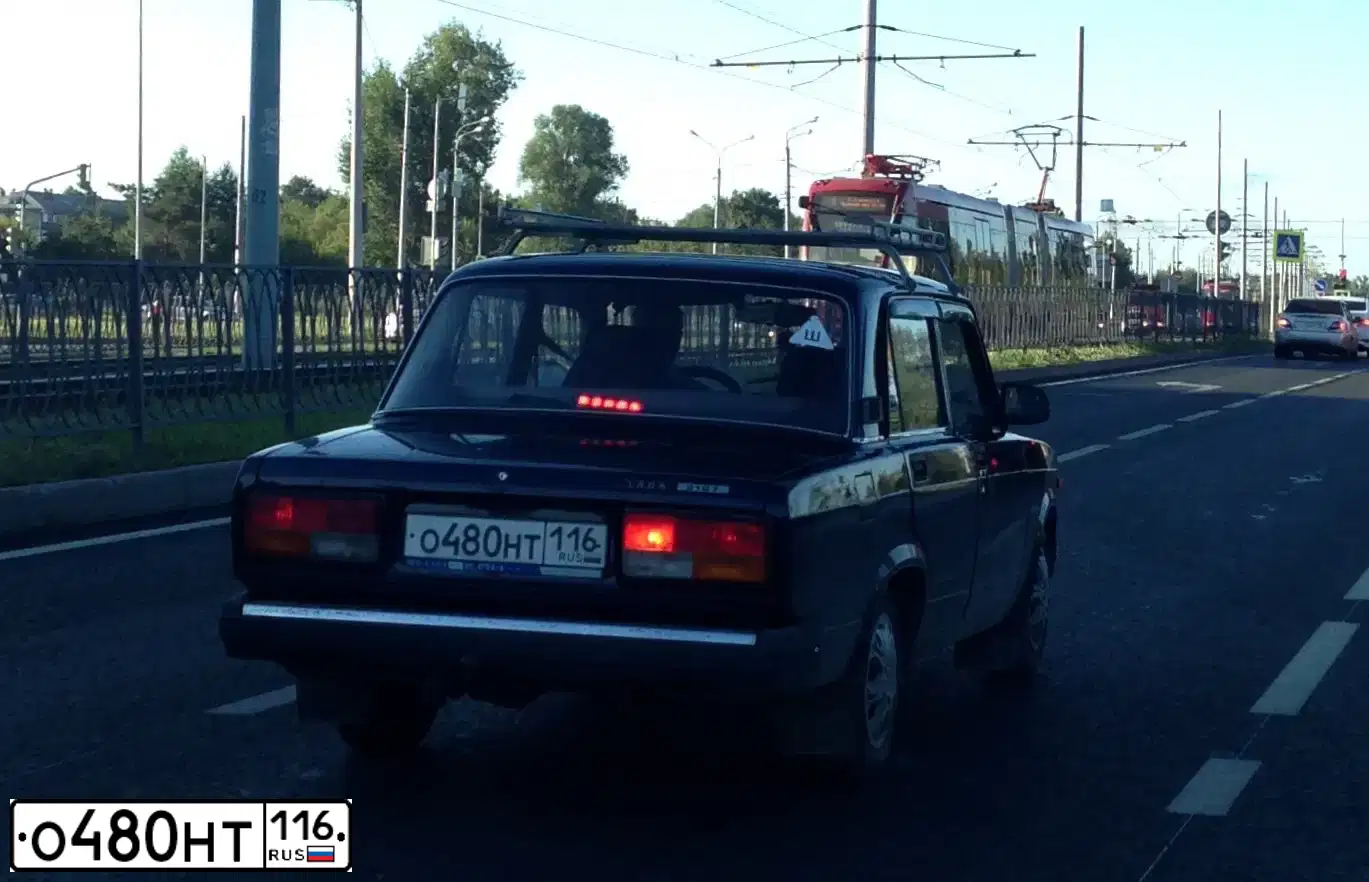 Фото автомобиля LADA 2107, 2011 — госномер О641УВ05. Цвет: ТЕМНО-СИНИЙ