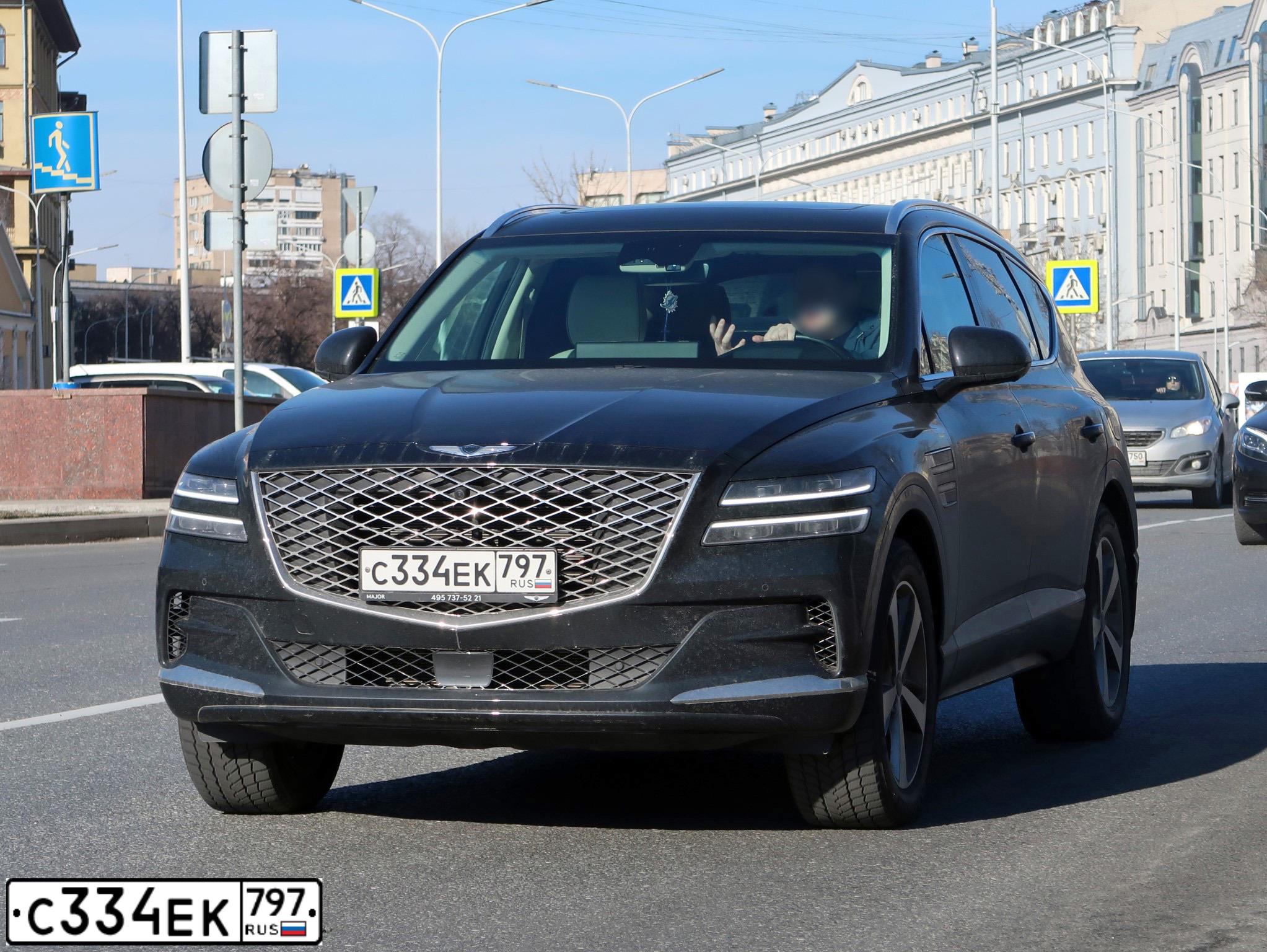 Фото автомобиля GENESIS GV80, 2021 — госномер С334ЕК797. Цвет: ЧЕРНЫЙ