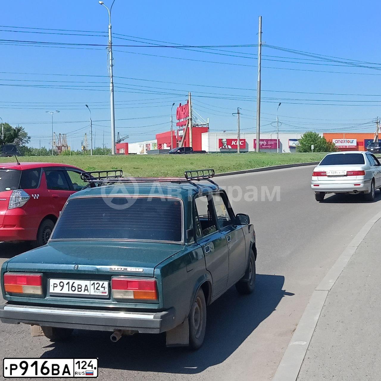 Фото автомобиля LADA 2107, 2007 — госномер С722ВН124. Цвет: ЗЕЛЕНЫЙ