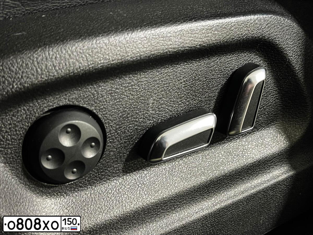 Фото автомобиля AUDI Q5, 2012 — госномер Х813НТ37. Цвет: ЧЕРНЫЙ
