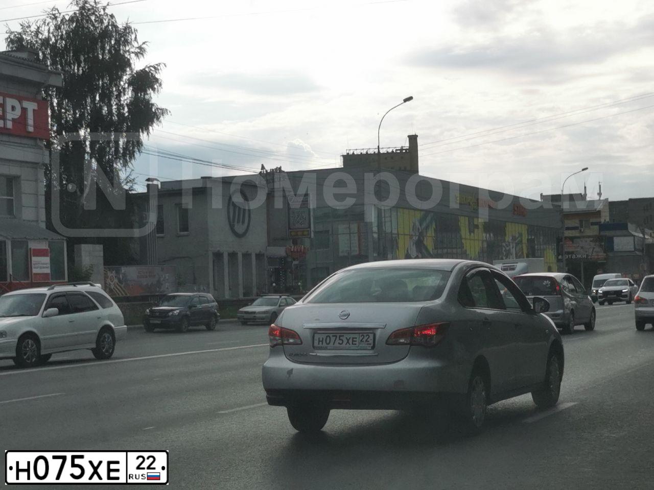 Фото автомобиля NISSAN ALMERA /AVTOVAZ/, 2017 — госномер Н075ХЕ22. Цвет: Серебристый