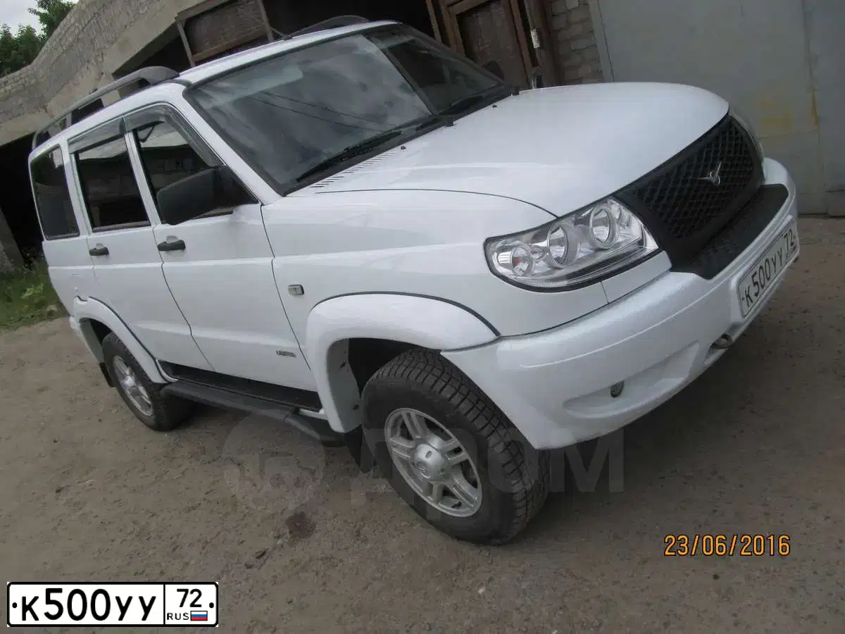Фото автомобиля LADA 2171 PRIORA, 2011 — госномер К500УУ72. Цвет: СРЕДНИЙ СЕРО-ЗЕЛЕНЫЙ МЕТ.