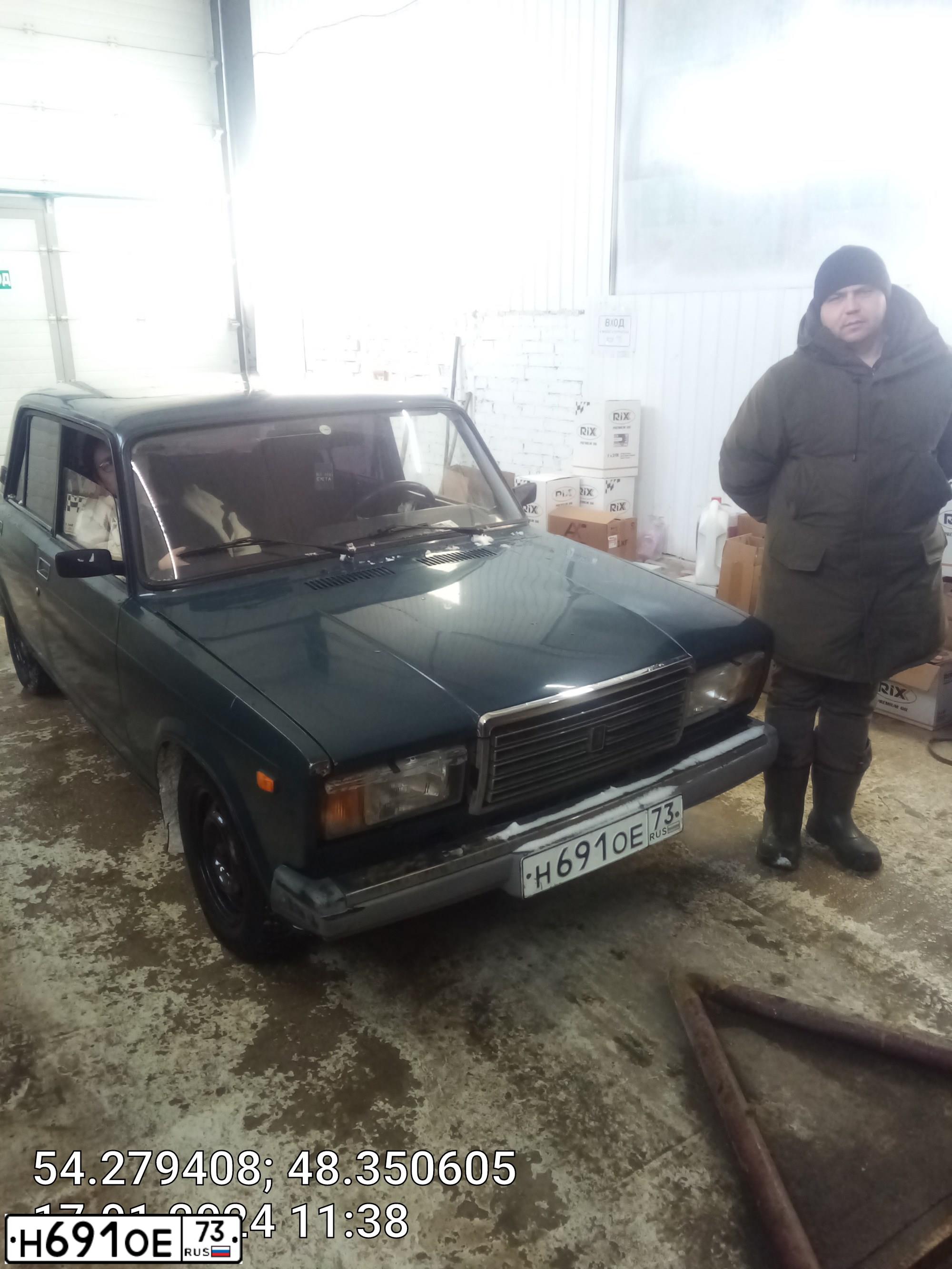 Фото автомобиля LADA 2107 LADA, 2004 — госномер Р559МО73. Цвет: сине-зеленый