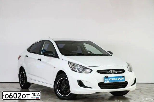 Фото автомобиля HYUNDAI SOLARIS, 2013 — госномер О602ОТ102. Цвет: Белый