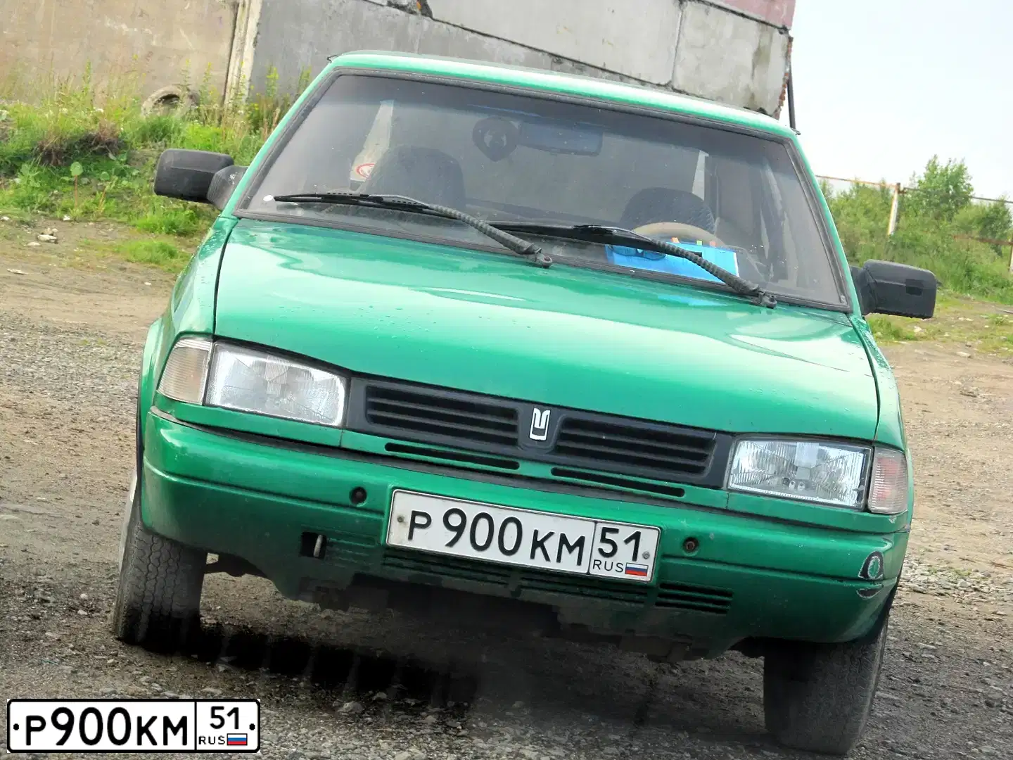 Фото автомобиля AZLK MOSKWITSCH 2141, 1999 — госномер Р900КМ51. Цвет: ЗЕЛЕНЫЙ