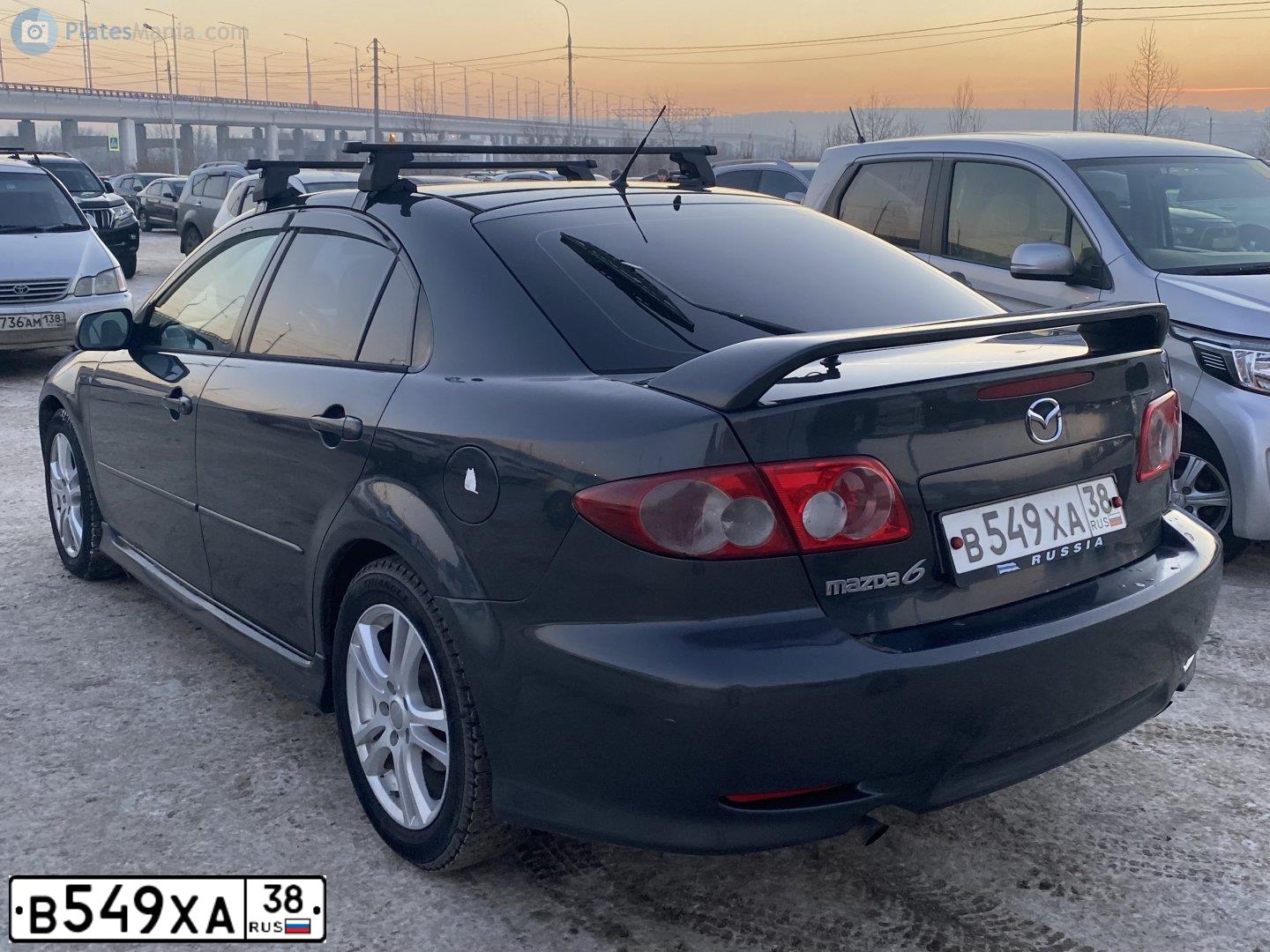Фото автомобиля MAZDA 6, 2004 — госномер В549ХА38. Цвет: Серый