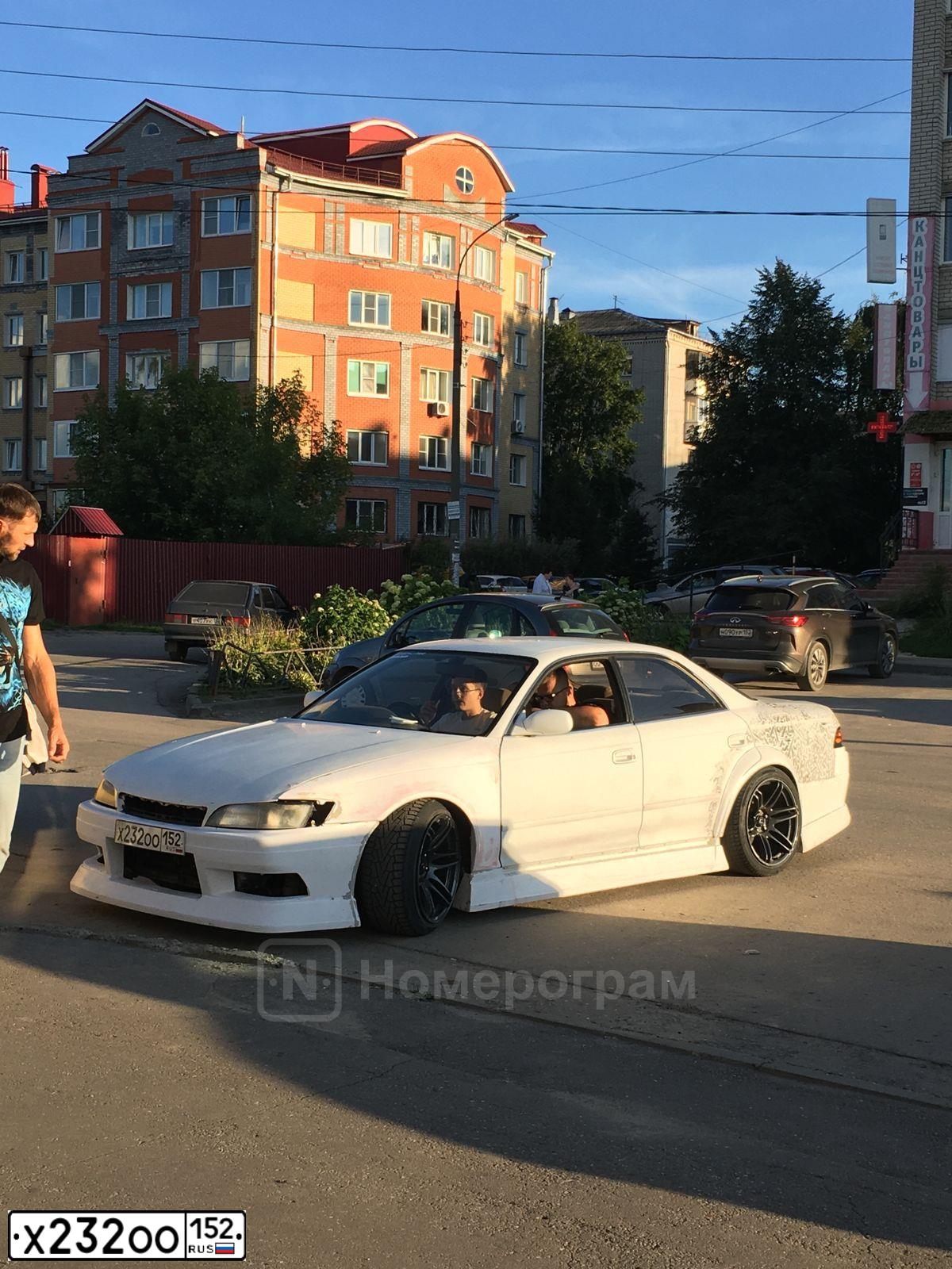 Фото автомобиля ТОЙОТА МАРК 2, 1993 — госномер О643СР71