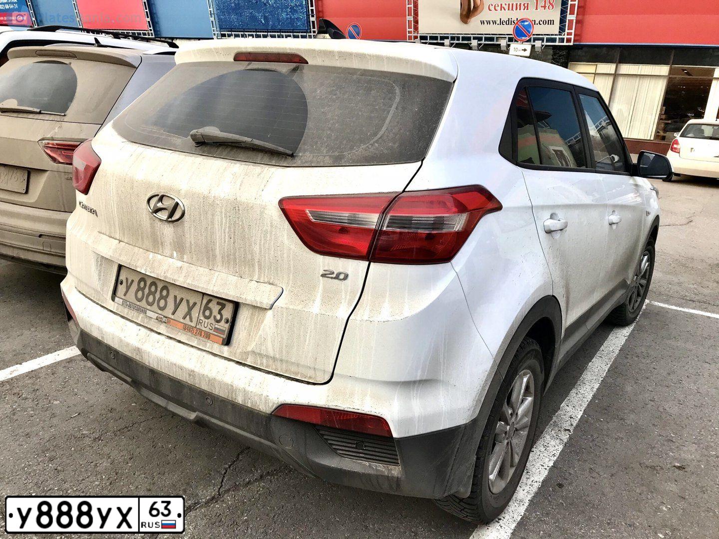 Фото автомобиля LADA 2172 PRIORA, 2009 — госномер Е110ЕА164. Цвет: Белый