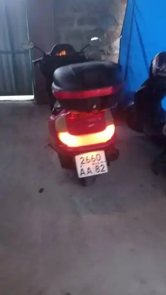 Фото автомобиля DAEWOO MATIZ, 2010 — госномер Р660АА82. Цвет: ЯРКО-КРАСНЫЙ