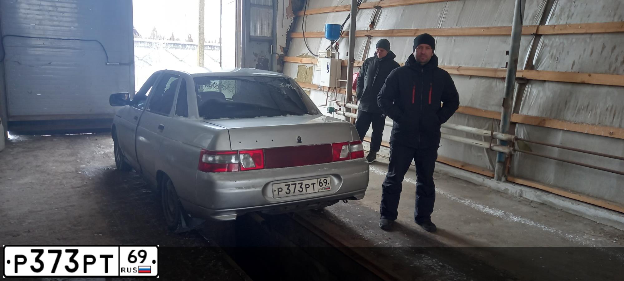 Фото автомобиля LADA 2110 LADA, 2004 — госномер Р373РТ69. Цвет: Светло-Серебристый металлик