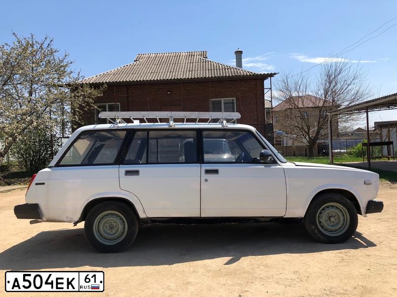 Фото автомобиля LADA 2104, 1999 — госномер А504ЕК61. Цвет: Белый
