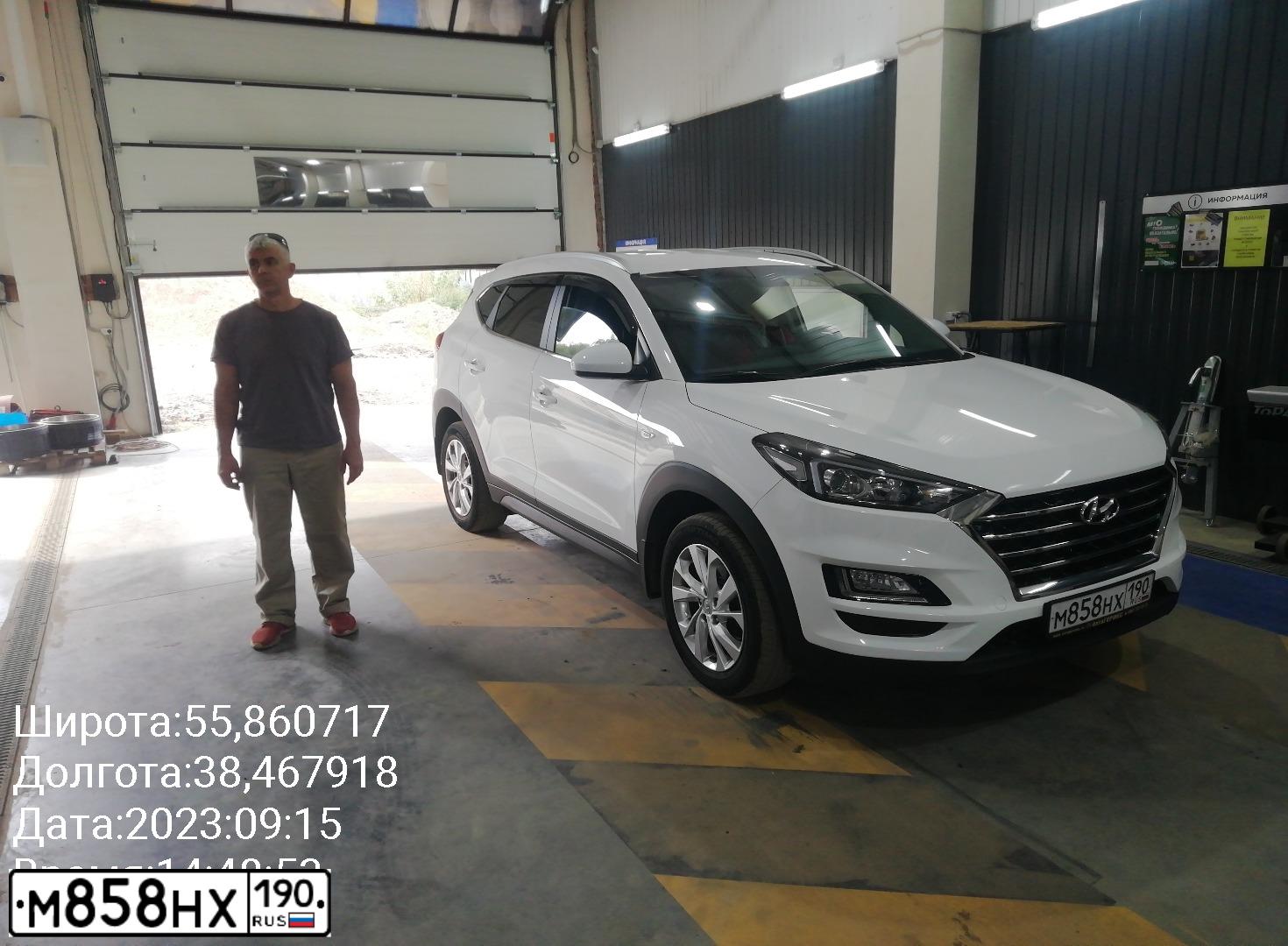 Фото автомобиля HYUNDAI SOLARIS, 2011 — госномер Р150СР69. Цвет: Красный