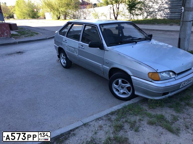 Фото автомобиля LADA 2114 SAMARA, 2006 — госномер А111ТВ34. Цвет: Серебристый