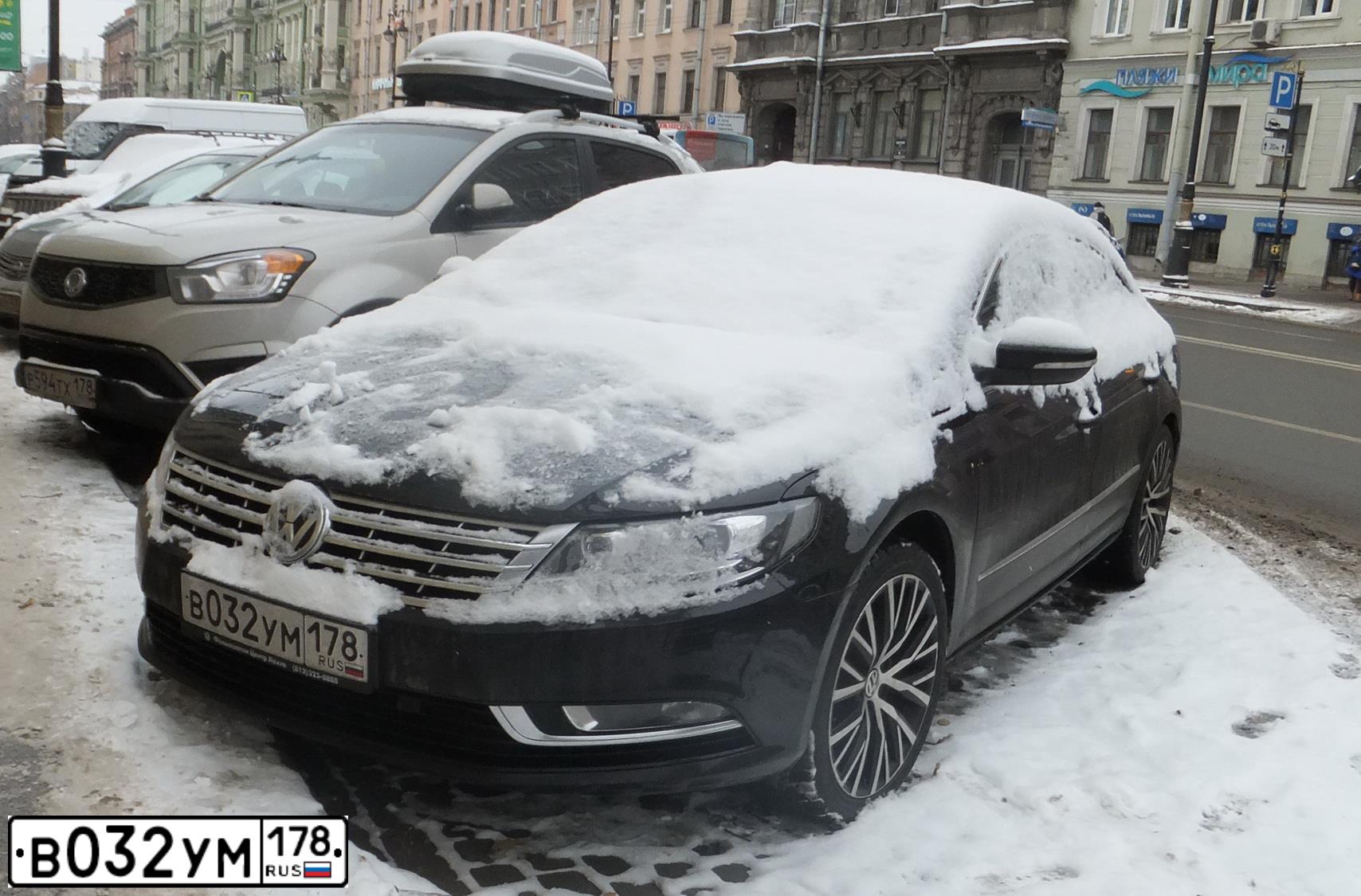 Фото автомобиля VOLKSWAGEN CC, 2014 — госномер В994ЕВ147. Цвет: ЧЕРНЫЙ