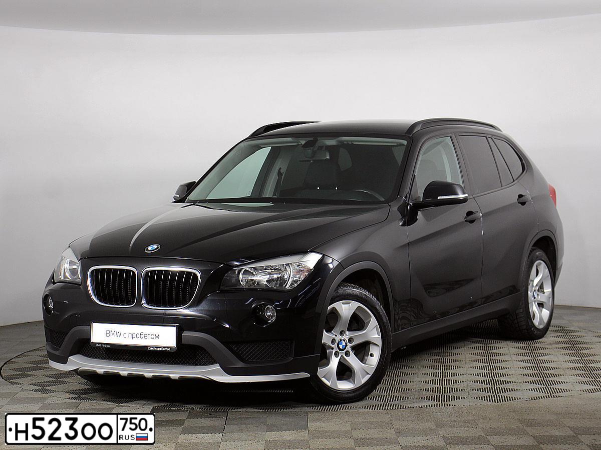 Фото автомобиля BMW X1, 2014 — госномер В549СР702. Цвет: ЧЕРНЫЙ