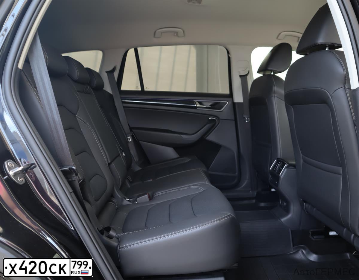 Фото автомобиля SKODA KODIAQ, 2019 — госномер С526АВ977. Цвет: ЧЕРНЫЙ