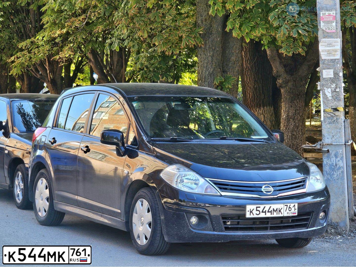 Фото автомобиля NISSAN TIIDA, 2013 — госномер К544МК761. Цвет: Коричневый
