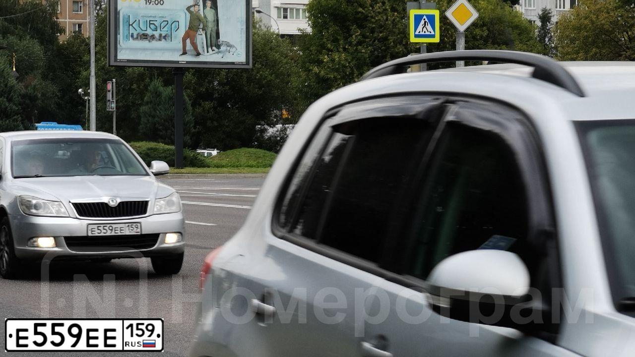 Фото автомобиля SKODA OCTAVIA, 2012 — госномер М338НК159. Цвет: СЕРЕБРИСТЫЙ