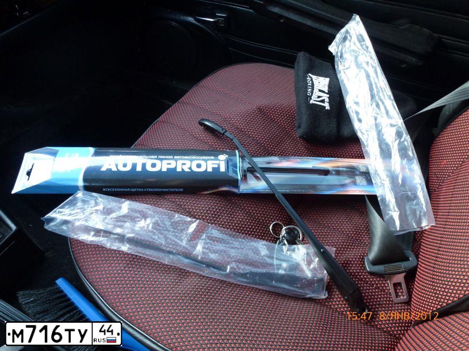 Фото автомобиля LADA 2107 LADA, 2008 — госномер М716ТУ44. Цвет: Белый