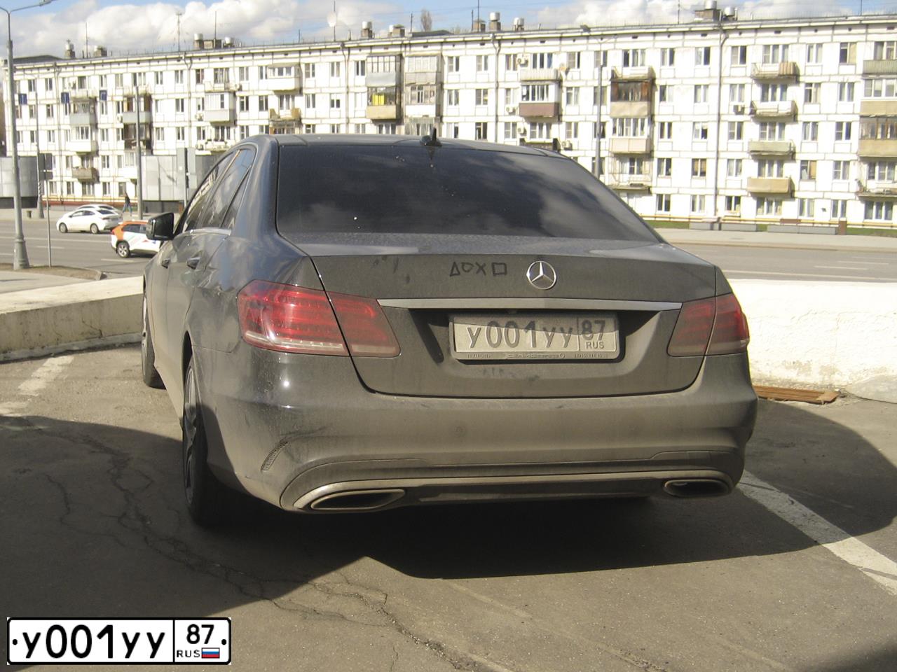 Фото автомобиля TOYOTA LANDCRUISER, 2012 — госномер Н400КА40. Цвет: ЧЕРНЫЙ