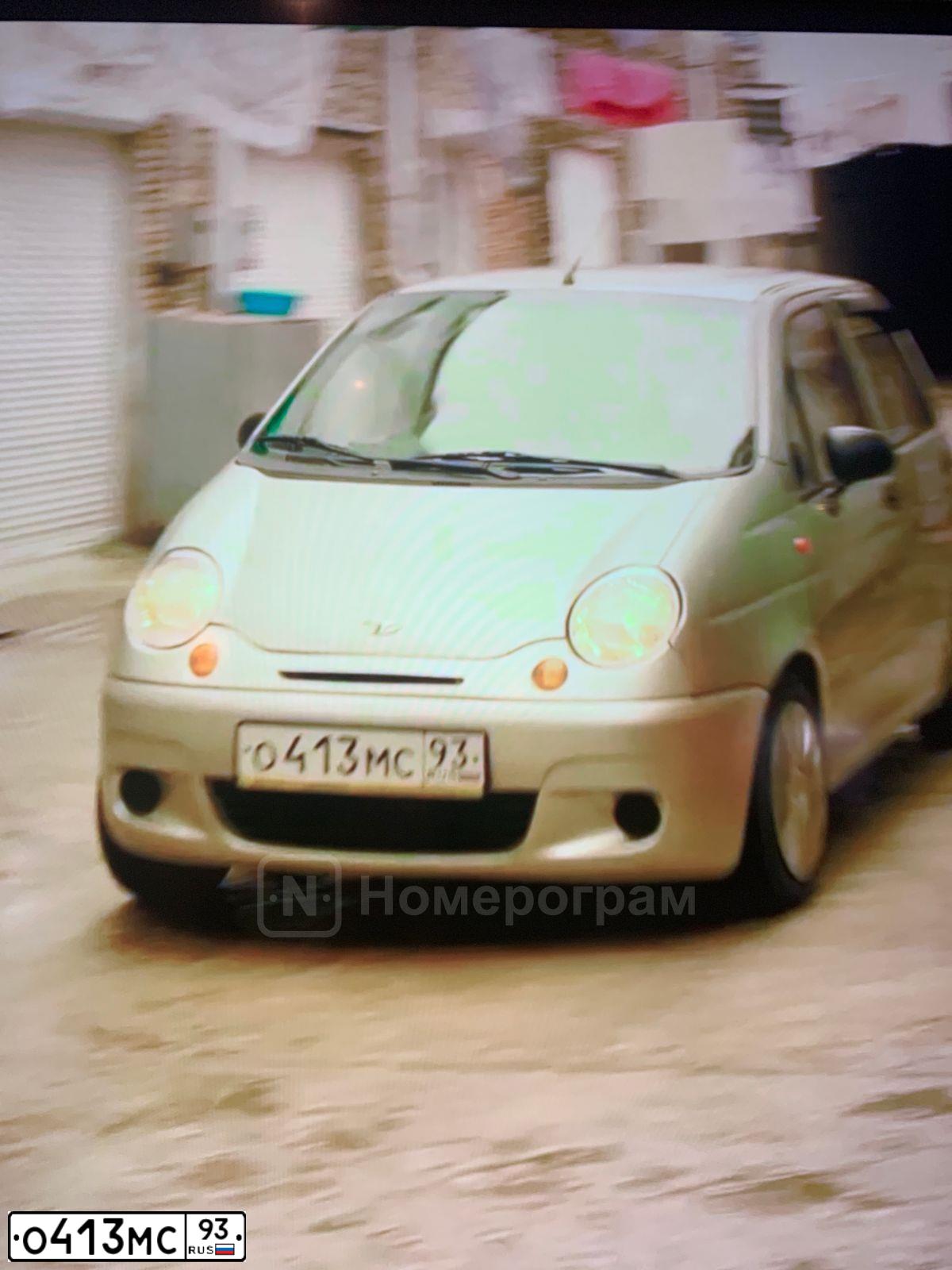 Фото автомобиля DAEWOO MATIZ, 2008 — госномер О413МС93. Цвет: Серебристый