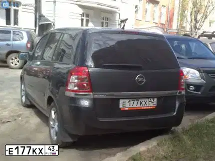 Фото автомобиля MITSUBISHI OUTLANDER, 2012 — госномер У899ОУ43. Цвет: СЕРЕБРИСТЫЙ