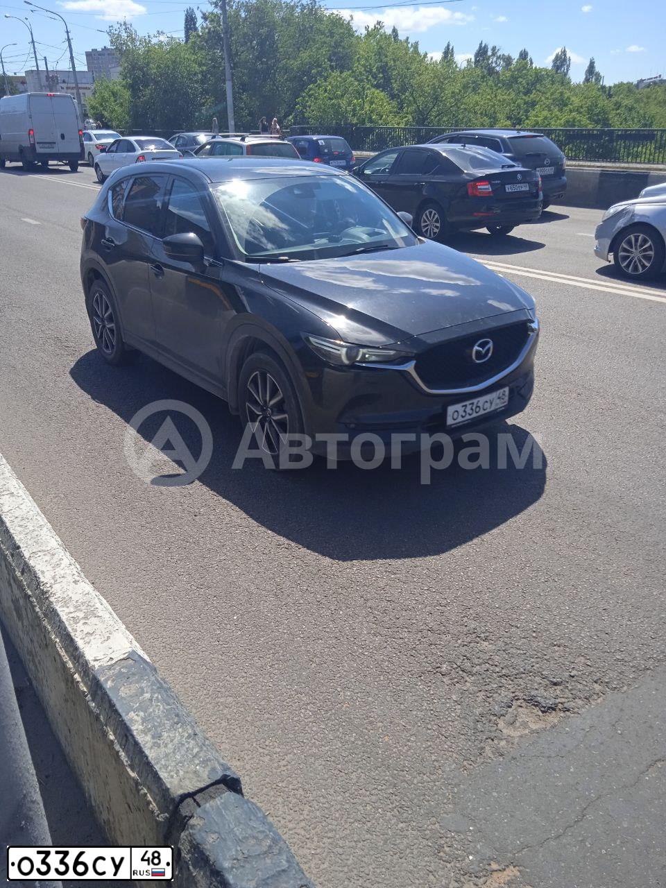 Фото автомобиля МАЗДА CX-5, 2018 — госномер Р085РК48. Цвет: ЧЕРНЫЙ