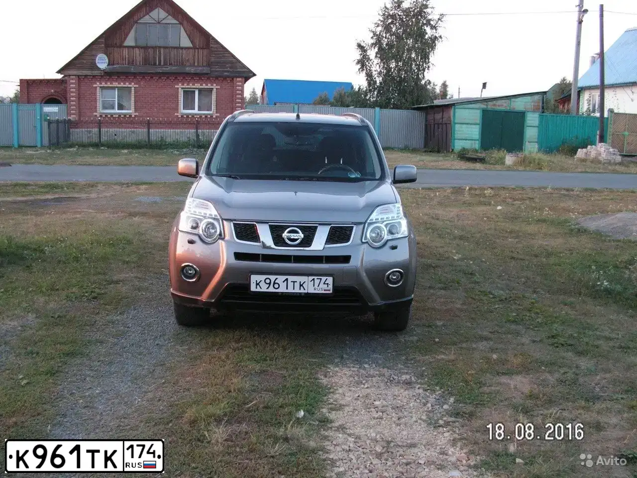 Фото автомобиля NISSAN X-TRAIL, 2011 — госномер Т764ХО152. Цвет: СЕРЫЙ